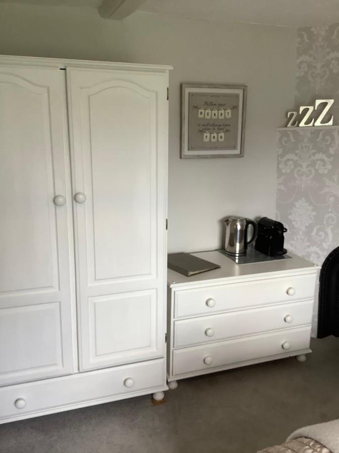 Birtles Farm Bed And Breakfast Knutsford Bagian luar foto