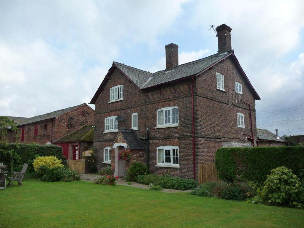 Birtles Farm Bed And Breakfast Knutsford Bagian luar foto